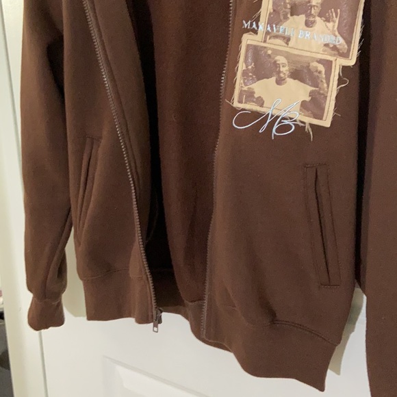 Brown jacket blue hood, embroidered Tupac - Picture 4 of 9
